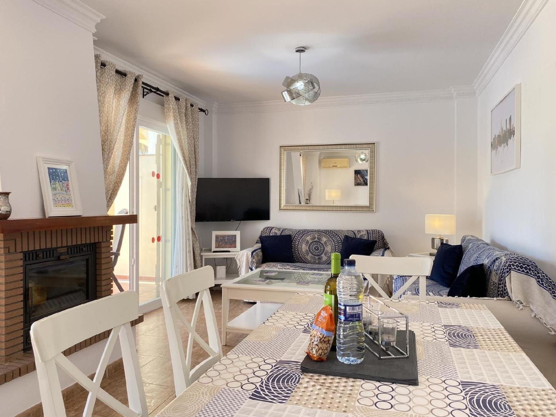 Mit Privatpool Fuer 6 Personen Ca 250 Qm In Nerja, Andalusien Costa Del Sol Hébergement de vacances Nerja